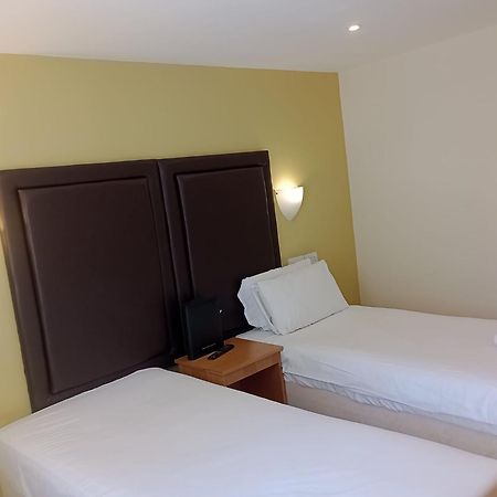 Wakefield Limes Lodge Εξωτερικό φωτογραφία